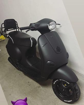 VESPA ET2 50 APPENA VERNICIATA