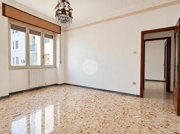 5 LOCALI A MANFREDONIA