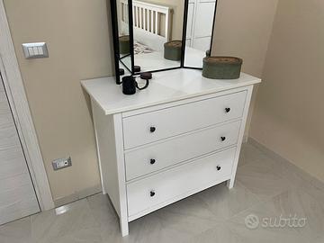 Cassettiera IKEA HEMNES bianca - usata