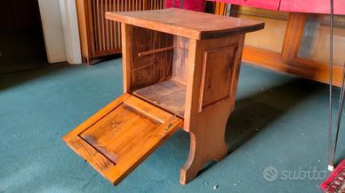 mobiletto antico a ribalta