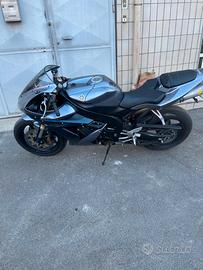 Yamaha YZF R1 - 2005