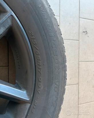 4 cerchi non picchiati con gomme da neve
