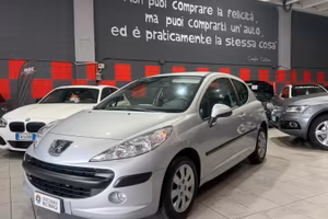 Peugeot 207 1.4 8V 75CV 3p. X Line