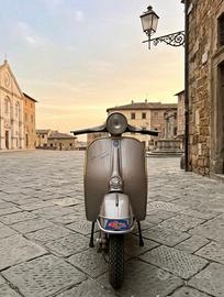 Vespa sprint veloce 150