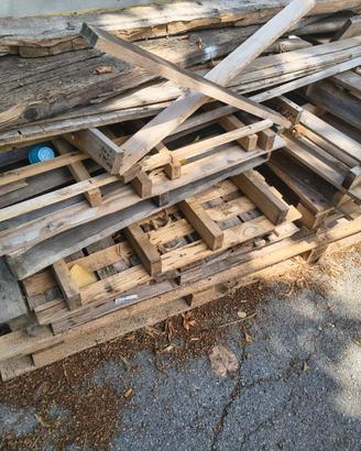 Pallet / bancali in legno