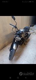 moto Guzzi v7 Stone 850