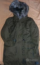 Giubotto parka con cappuccio