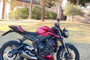 Triumph street triple 765 rs