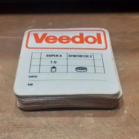 Piccoli vecchi adesivi auto