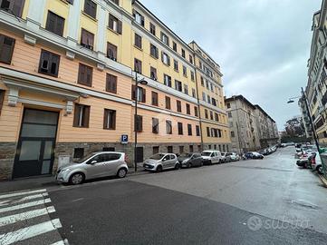 MAGAZZINO A TRIESTE