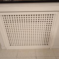 Copritermosifone Elegante in Legno Bianco