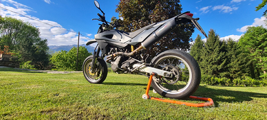 HUSQVARNA SM610 2010 19.500km