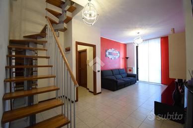 3 LOCALI A COLOGNO MONZESE