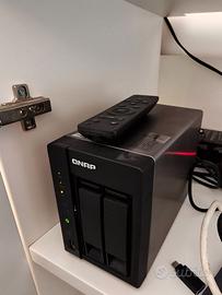 qnap ts-269L + coppia di dischi