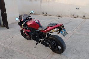 Yamaha R1