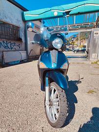 Liberty 125cc del 2011 con 24000 km