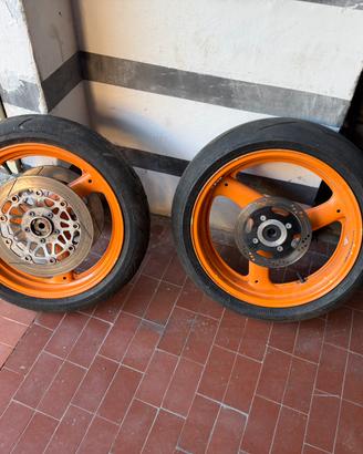 Cerchi Suzuki Rgv gamma 250