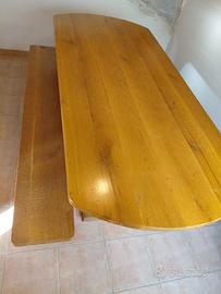 tavolo in legno massiccio più  2 panche