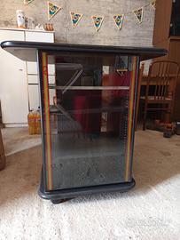 Mobile per televisione con ruote 