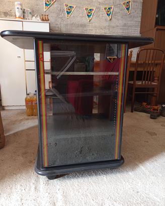 Mobile per televisione con ruote 