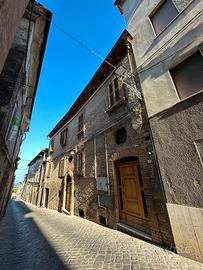 Centro Storico con Terrazzo Panoramico e Box Auto