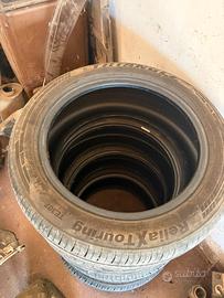 Gomme auto