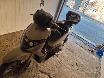 Beverly Piaggio 125