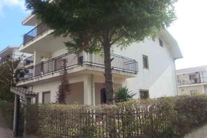 Acri villa appartamento di lusso in via cavour