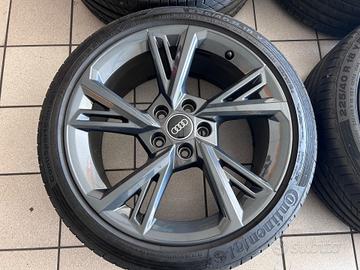 Cerchi in lega 18 originali Audi A3 8y con gomme