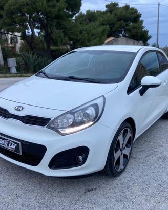 KIA Rio 1.4 CRDi 3p. Cool GUIDABILE DAI NEOPATEN