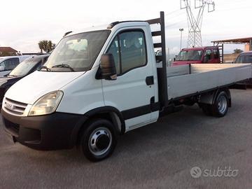 Iveco daily 35c15 3.0 hpi cassone fisso con clima