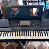 YAMAHA PSR-SX700 - WORKSTATION DIGITALE 61 TASTI
