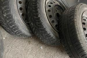 Ruote complete in ottime  solo da pulire