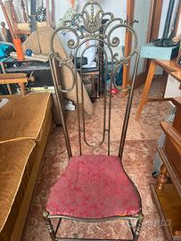 Sedia vintage in ottone
