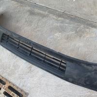 Paraurti fascia inferiore anteriore Peugeot 205
