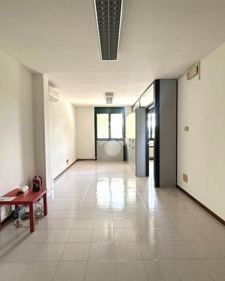 UFFICIO A CREAZZO