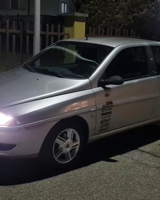 Lancia Y 2001, con GPL Ideale per Neopatentati
