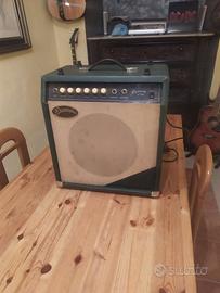 AMPLIFICATORE PER CHITARRA 70 WATT POTENTISSIMO