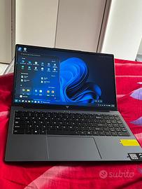Laptop Ryzen 7 5825U
