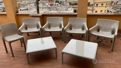 Artemide Tavolino e 2 poltrone Vico Magistretti