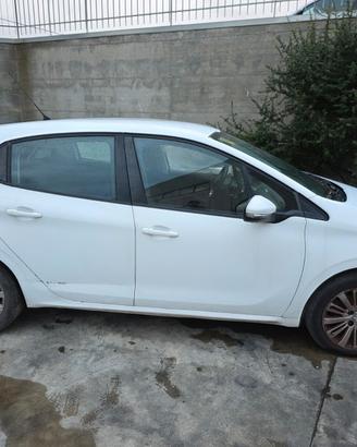 Ricambi Peugeot 208 1 serie 1.6 HDi / BlueHDi Dies
