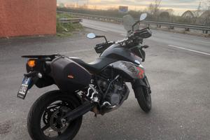 KTM 990 supermoto
