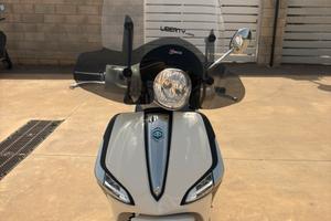 Liberty 125 ABS