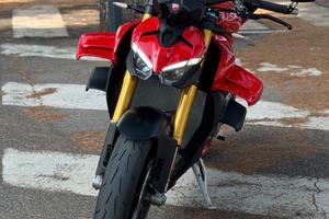 Ducati Streetfighter v4 S 25