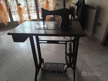 Cucitrice antica singer