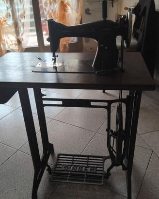 Cucitrice antica singer