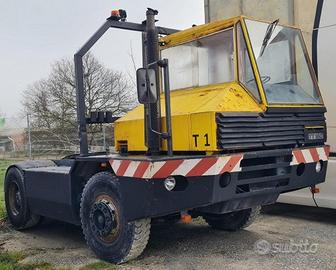 Trattore portuale targa gialla