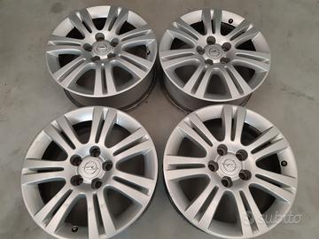Set Cerchioni Opel in alluminio 16"
