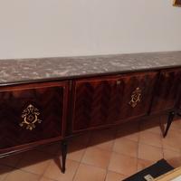 Credenza antica