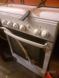 Cucina a 4 fuochi gas